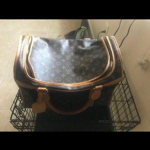 Authentic Louis Vuitton chien  40 dog carrier